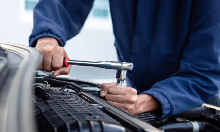 Is Your Car AC Blowing Warm Air? Warning Signs of a Failing Compressor You Should Never Ignore